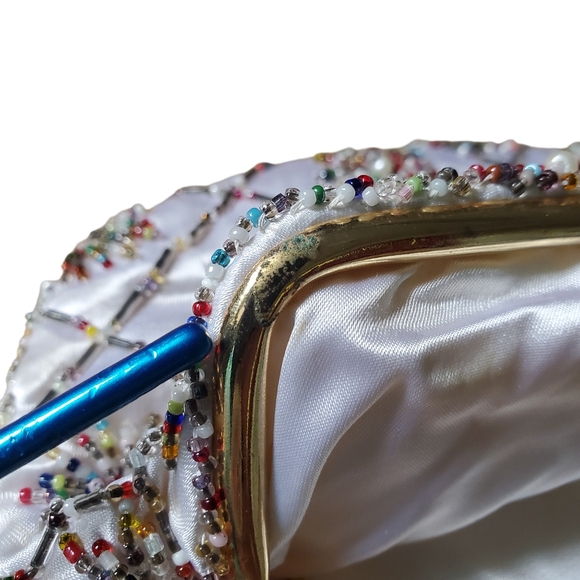 Satin Beaded Clutch /Evening Bag/Formal Events/Prom /Vintage - Picture 12 of 13